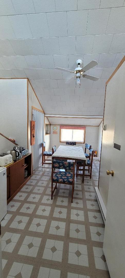 Polar Bear Bed And Breakfast Чърчил Екстериор снимка